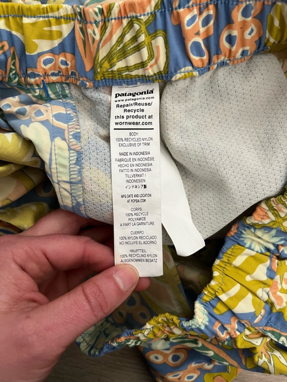 Patagonia Women's Barely Baggies Shorts 2½" Flourish: Abundant Blue - Size Small - Picture 5 of 7